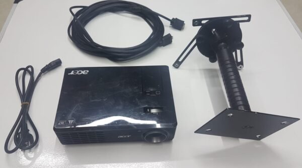 Acer X110 DLP Projeksiyon Cihazı - Görsel 1